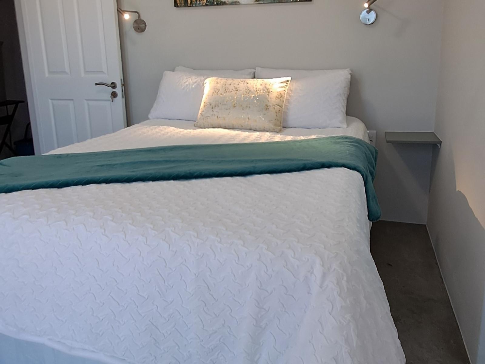 Stay Casa Del Mare in Saint Helena Bay Accommodation